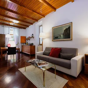 4-fontane-156-luxury-home.it-romehotels.com/