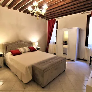 central-and-spacious-apartment.hotelslidodijesolo.com/